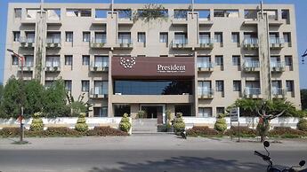 Hotel President Banquet & Lawns