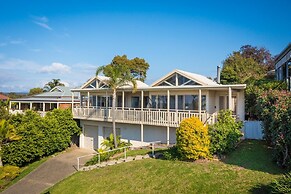 Pelican Lake Holiday House