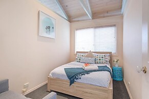 Pelican Lake Holiday House