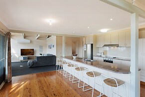 Pelican Lake Holiday House