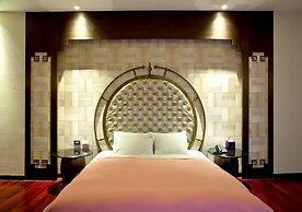 Royal Group Motel Ming Chen Branch