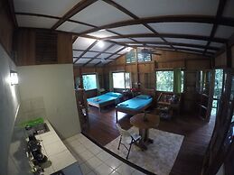 Cabañas Bajo Bosque Drake