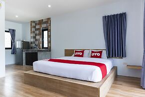 OYO 744 @Home Kamala Hills