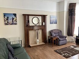 6 Bedroom Chorlton Townhouse