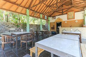 Hotel Tara Bar & Resto Air Sanih