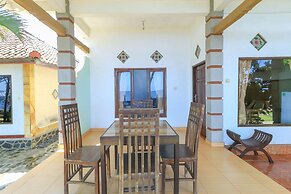 Hotel Tara Bar & Resto Air Sanih