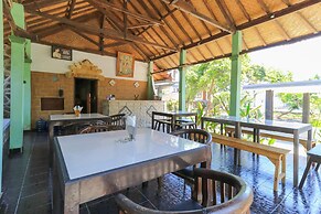 Hotel Tara Bar & Resto Air Sanih