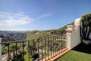 A Beautiful Modern Two Bedroom Villa