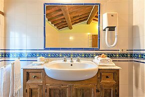 Luxury Chianti For Four