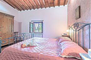 Luxury Chianti For Four