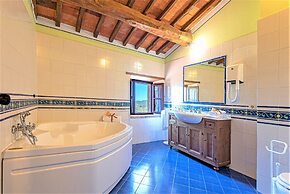 Luxury Chianti For Four