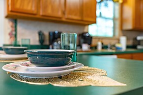 Mountain Dew - 2 Bedrooms, 2 Baths, Sleeps 4 Cabin by RedAwning