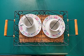 Mountain Dew - 2 Bedrooms, 2 Baths, Sleeps 4 Cabin by RedAwning