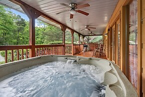 Mountain Dew - 2 Bedrooms, 2 Baths, Sleeps 4 Cabin by RedAwning