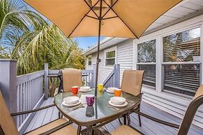 7 Doors Down 3 Bedroom Villa by RedAwning