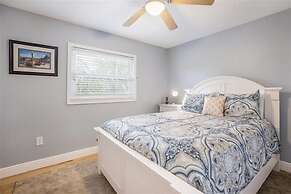 7 Doors Down 3 Bedroom Villa by RedAwning