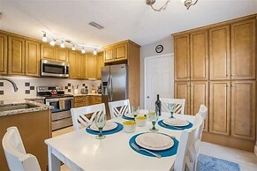 7 Doors Down 3 Bedroom Villa by RedAwning