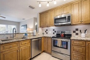 7 Doors Down 3 Bedroom Villa by RedAwning