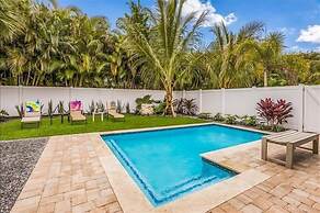 7 Doors Down 3 Bedroom Villa by RedAwning