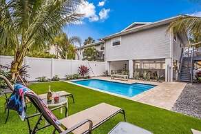 7 Doors Down 3 Bedroom Villa by RedAwning