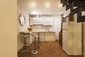 Luxury Large Loft by Dante House, Top Location