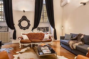 Luxury Large Loft by Dante House, Top Location