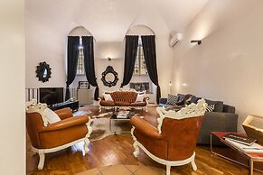 Luxury Large Loft by Dante House, Top Location