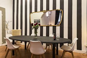 Luxury Large Loft by Dante House, Top Location