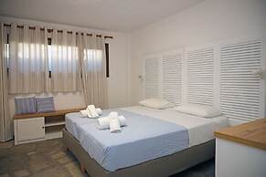 The 4 Travellers Halkidiki