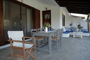 The 4 Travellers Halkidiki