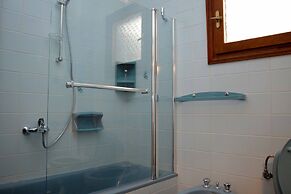 The 4 Travellers Halkidiki