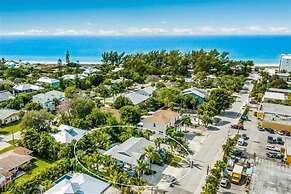 1 Step Closer 2 Bedroom Villa by RedAwning