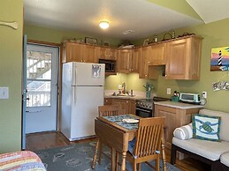 19 Oceans Door West Studio Bedroom Condo by RedAwning