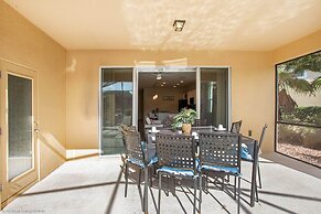 Enjoy the Private View! Roomy Town Home With Pool, 20 Mins From Disney