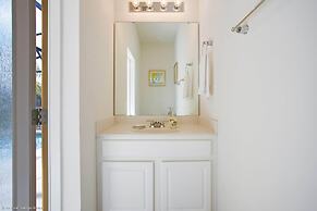 Enjoy the Private View! Roomy Town Home With Pool, 20 Mins From Disney