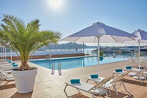 Calanova Sports Residence