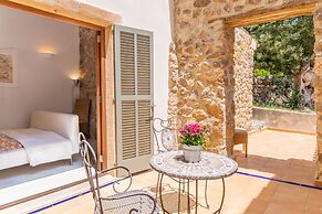 Mallorca Beautiful Villa With Pool in Puigpunyent