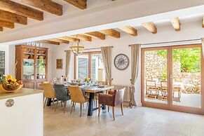 Mallorca Beautiful Villa With Pool in Puigpunyent
