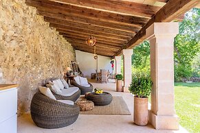 Mallorca Beautiful Villa With Pool in Puigpunyent