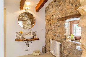 Mallorca Beautiful Villa With Pool in Puigpunyent