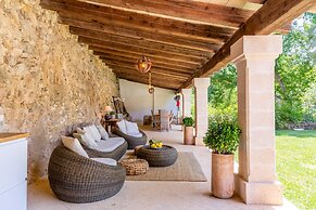 Mallorca Beautiful Villa With Pool in Puigpunyent