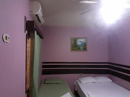 Hotel Emporio Maya
