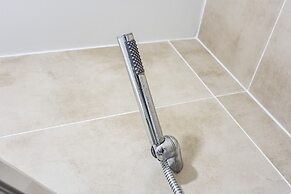 Studio Flat near Victoria Station