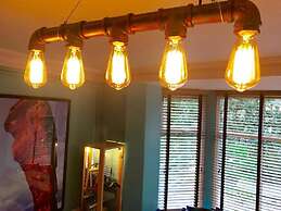 The Vagabond Bunkhouse & Pizzaria - Hostel