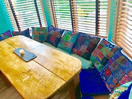 The Vagabond Bunkhouse & Pizzaria - Hostel