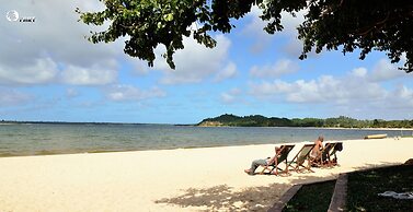 Les Acacias Bungalows Manambato