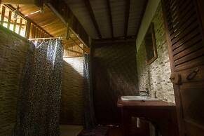 Les Acacias Bungalows Manambato