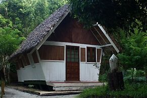 Les Acacias Bungalows Manambato