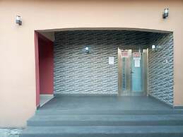 Evaville Hotel N Lounge