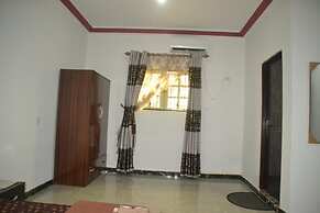 Evaville Hotel N Lounge